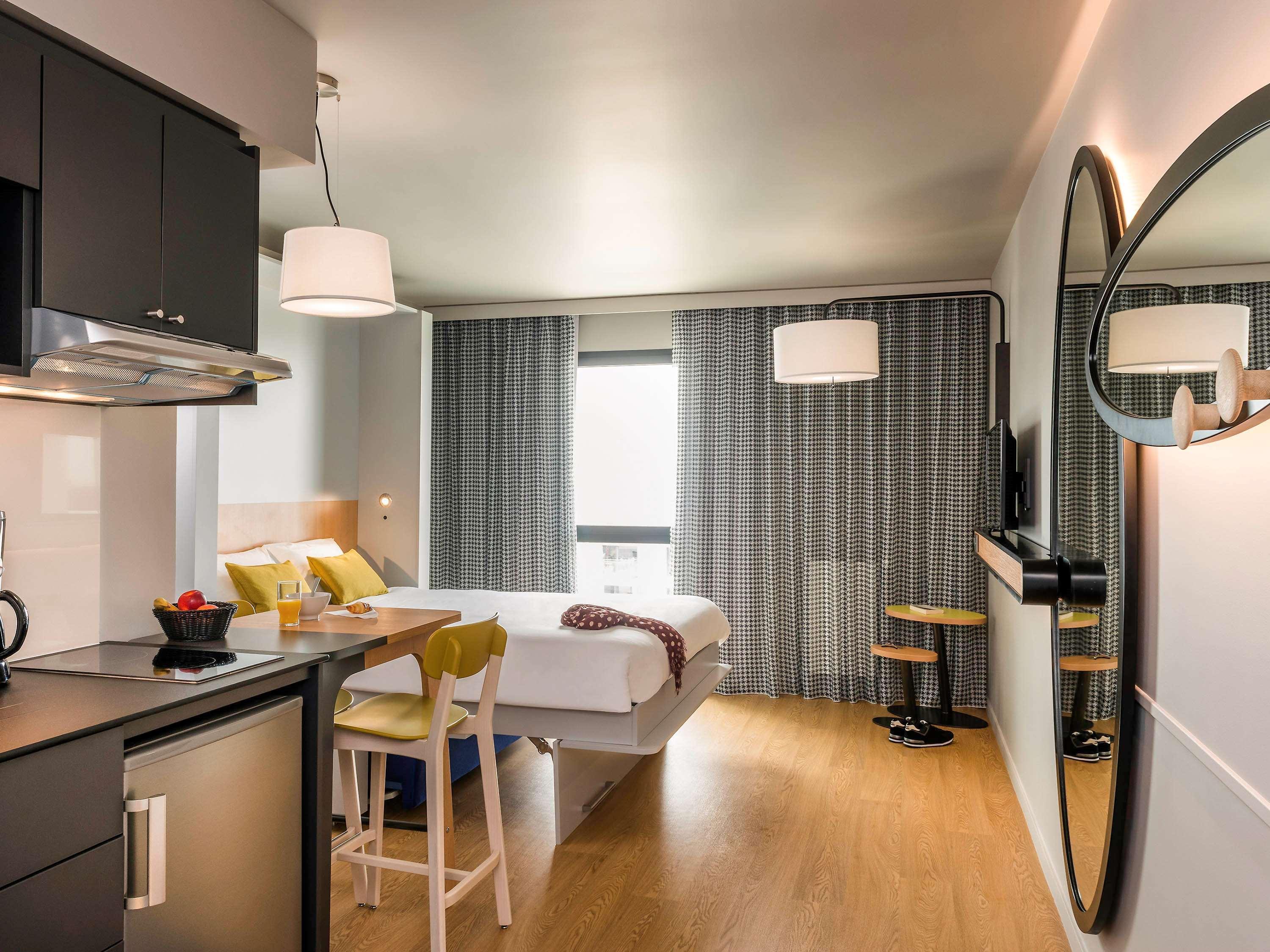 อพาร์ตโฮเต็ล อดาจิโอ แอคเซส โกลองบ์ ลา เดฟองซ์ Aparthotel โคล็อมบ์ ภายนอก รูปภาพ