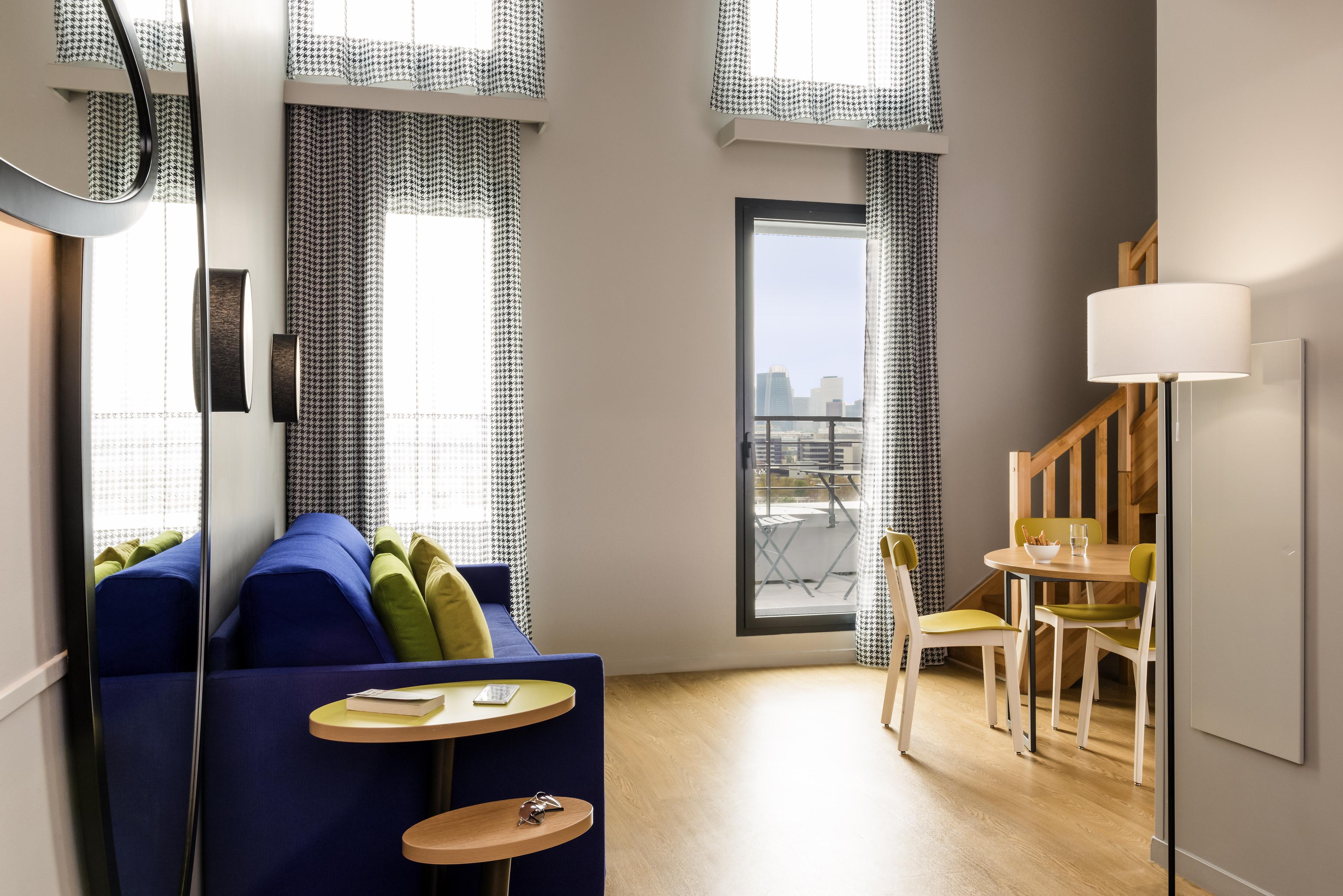 อพาร์ตโฮเต็ล อดาจิโอ แอคเซส โกลองบ์ ลา เดฟองซ์ Aparthotel โคล็อมบ์ ภายนอก รูปภาพ