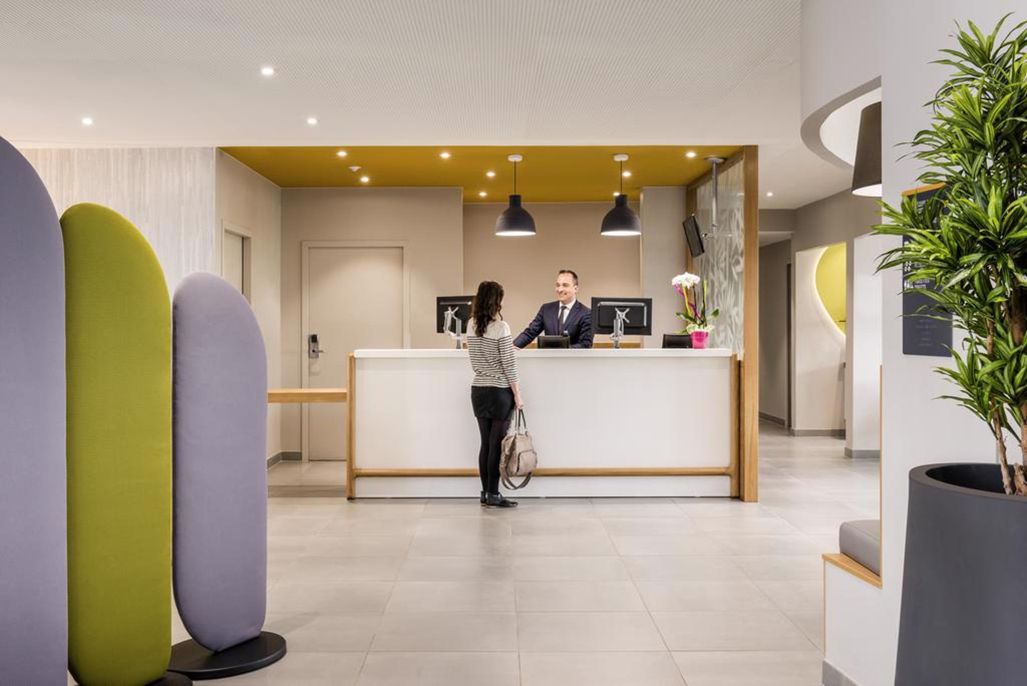 อพาร์ตโฮเต็ล อดาจิโอ แอคเซส โกลองบ์ ลา เดฟองซ์ Aparthotel โคล็อมบ์ ภายนอก รูปภาพ