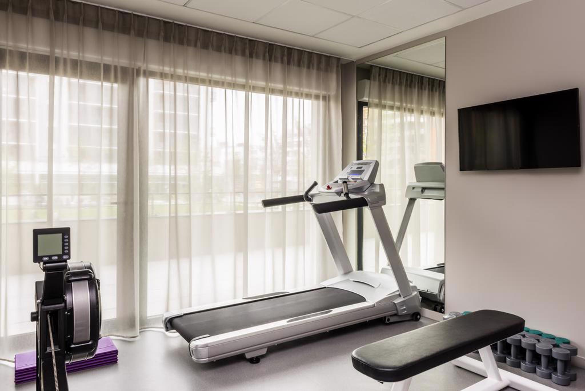 อพาร์ตโฮเต็ล อดาจิโอ แอคเซส โกลองบ์ ลา เดฟองซ์ Aparthotel โคล็อมบ์ ภายนอก รูปภาพ