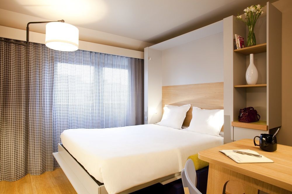อพาร์ตโฮเต็ล อดาจิโอ แอคเซส โกลองบ์ ลา เดฟองซ์ Aparthotel โคล็อมบ์ ภายนอก รูปภาพ