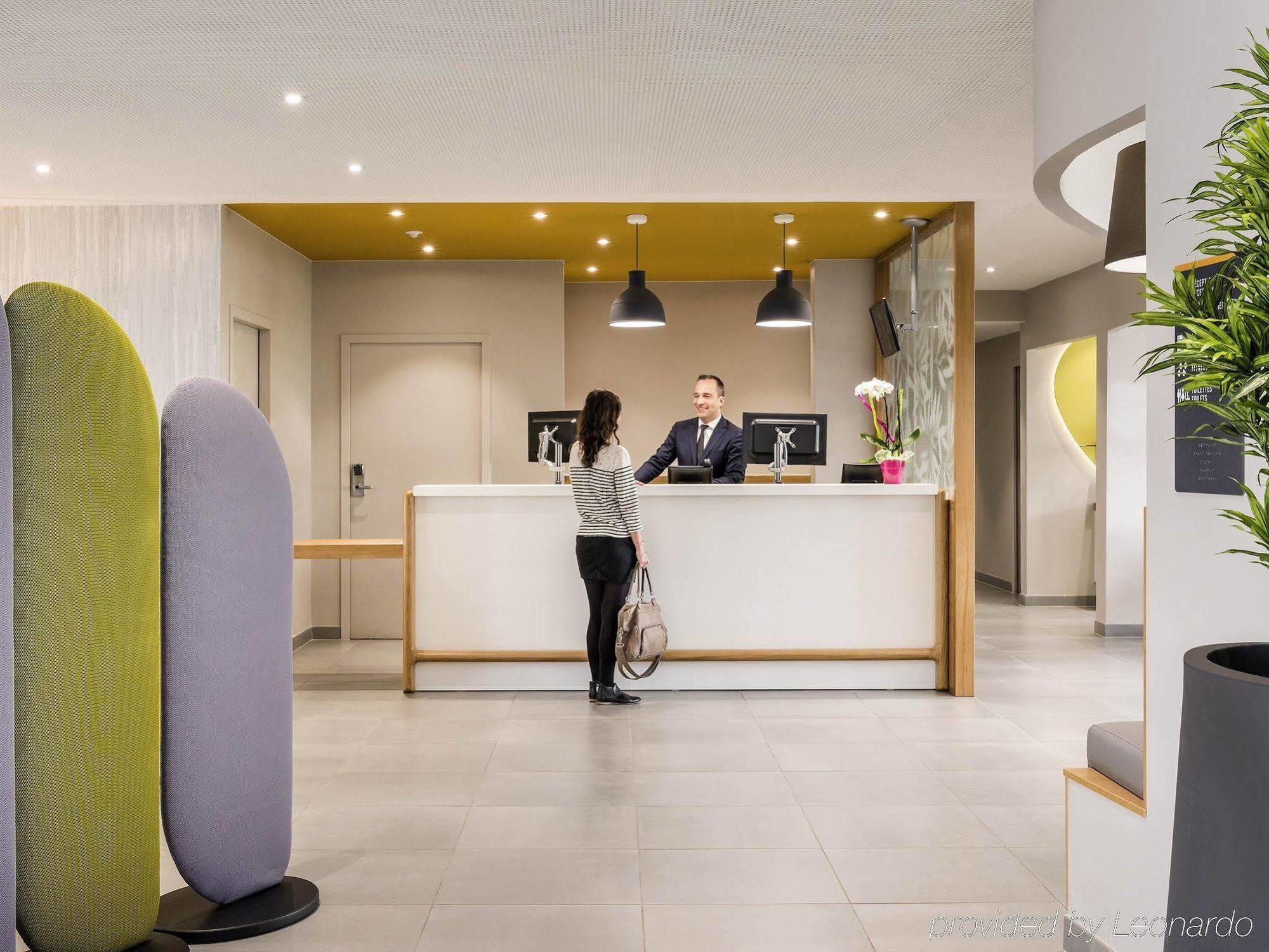อพาร์ตโฮเต็ล อดาจิโอ แอคเซส โกลองบ์ ลา เดฟองซ์ Aparthotel โคล็อมบ์ ภายนอก รูปภาพ